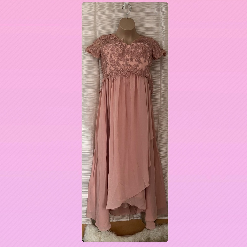 Lace Formal Evening Gown